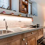 Maison De L'ecureuil Apartment *