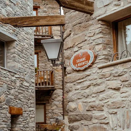 Maison De L'ecureuil * كورمايور